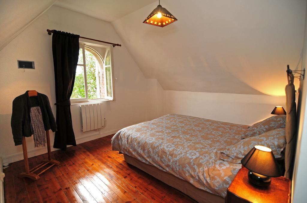 Gite D'Airaines Habitación foto